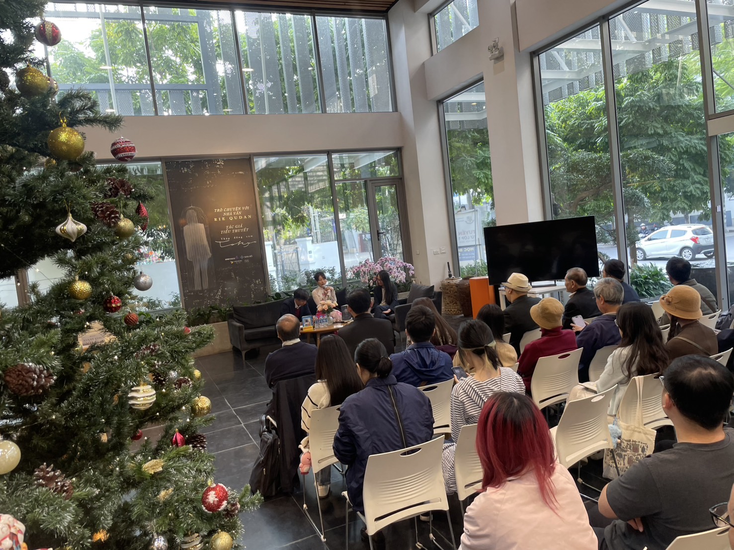 イベントへの参加者の画像