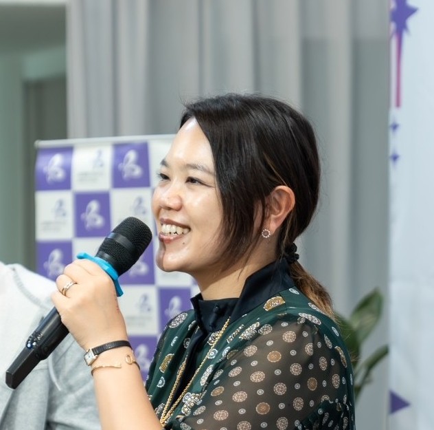 辻村深月さんの画像